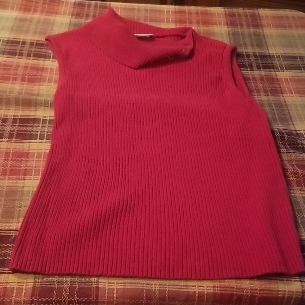 Red Fiorlini Sleeveless Shirt